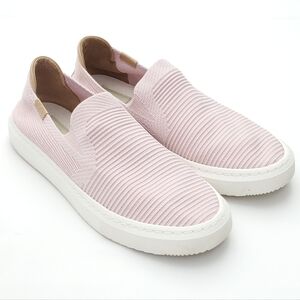 UGG Alameda Sammy Slip On Sneaker Loafer Flat Seashell Pink White Knit Size 11